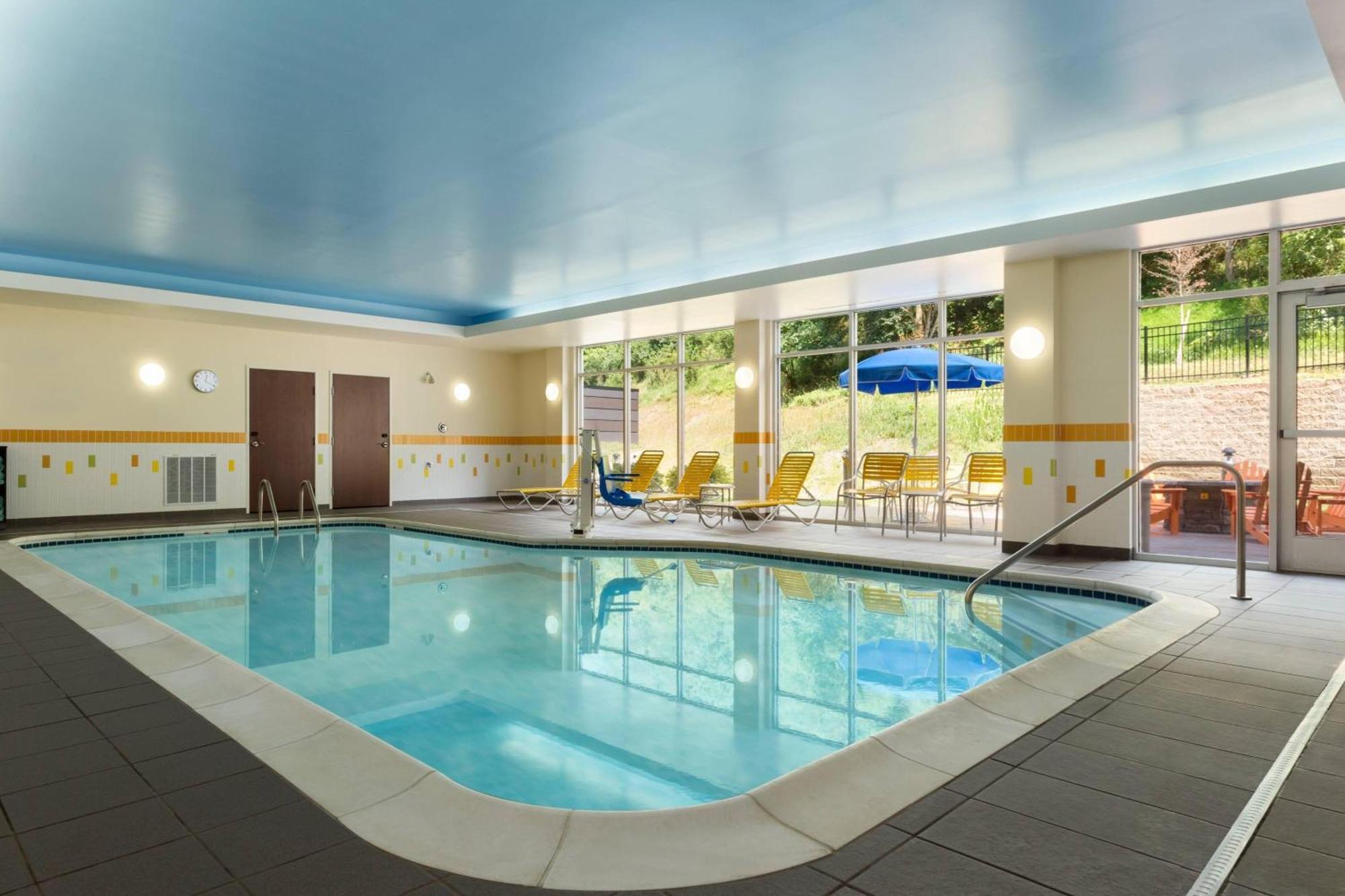Fairfield Inn & Suites By Marriott Athens Bagian luar foto